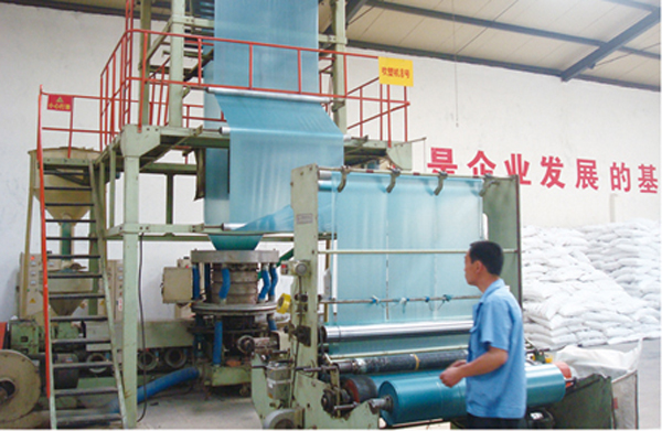 汇鑫收缩膜生产车间，生产设备